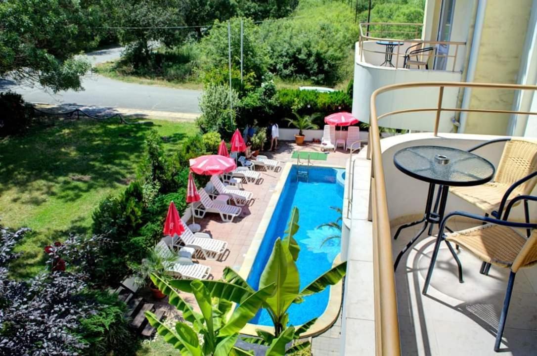 Hotel Feniks Lozenets Exterior foto